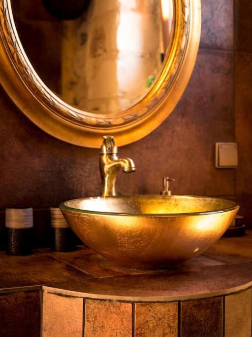 Private Luxury With Amazing View Villa Maláxa