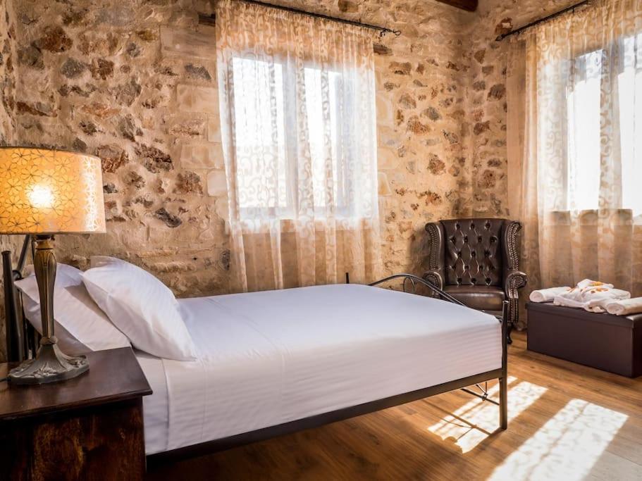 Private Luxury With Amazing View Villa Maláxa